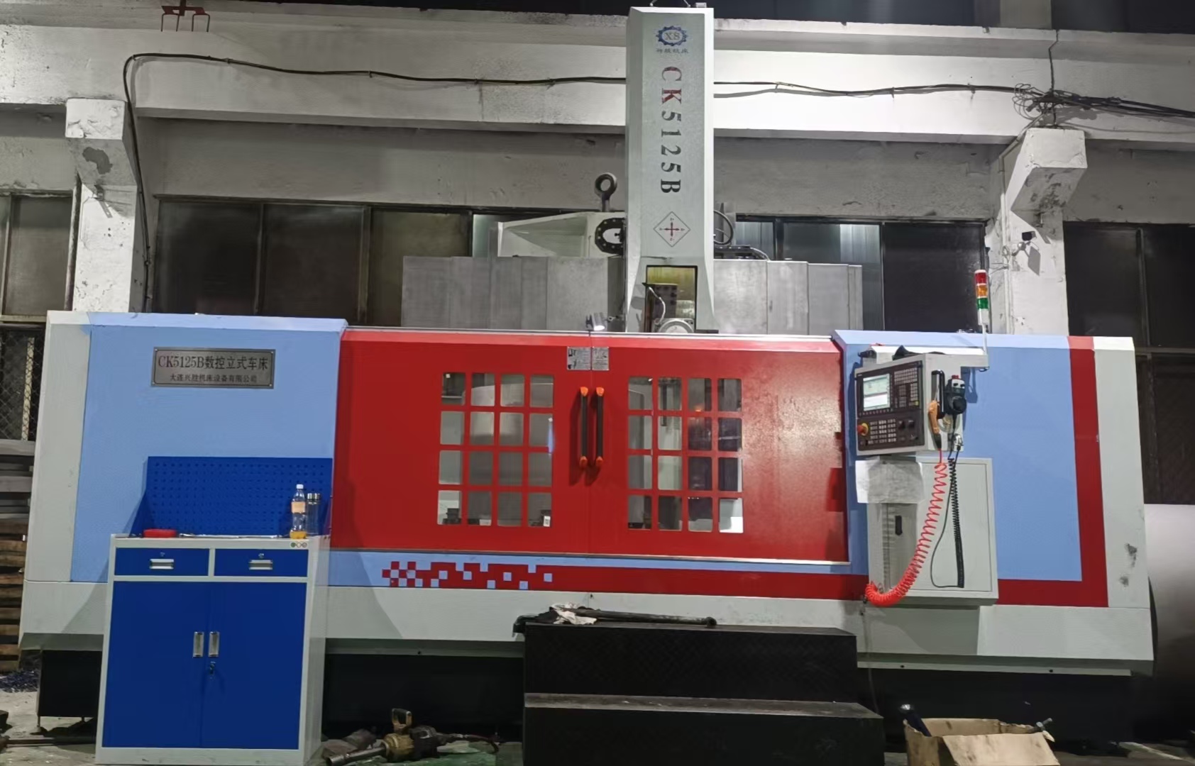 CK5125B半封閉單柱數(shù)控立車